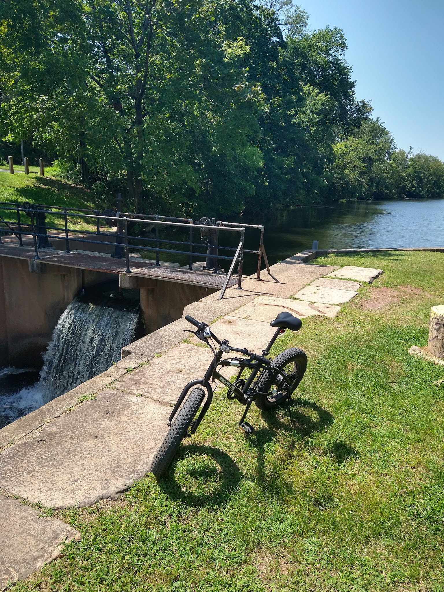 Delaware and Raritan Canal State Park Trail, South Bound Brook, NJ - South Bound Brook, NJ