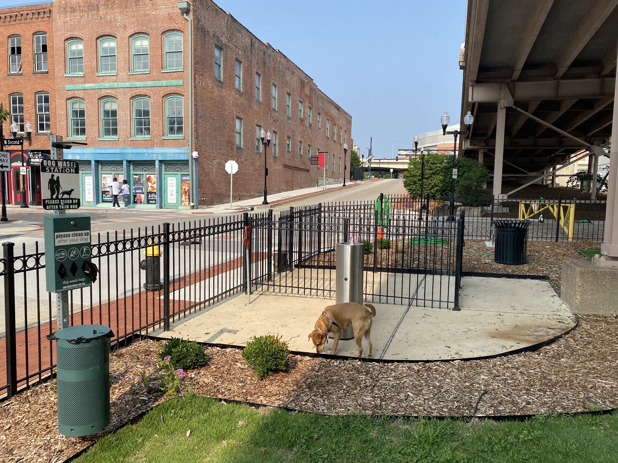 Laclede's Landing Dog Park - St. Louis, MO