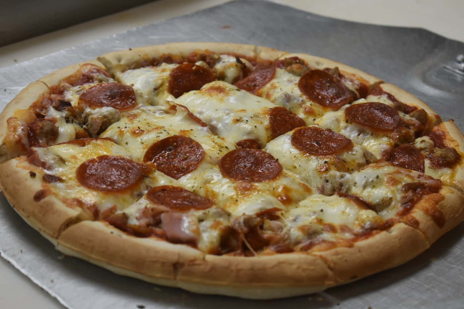 Maddog’s Restaurant & Bowl - Sullivan, IN