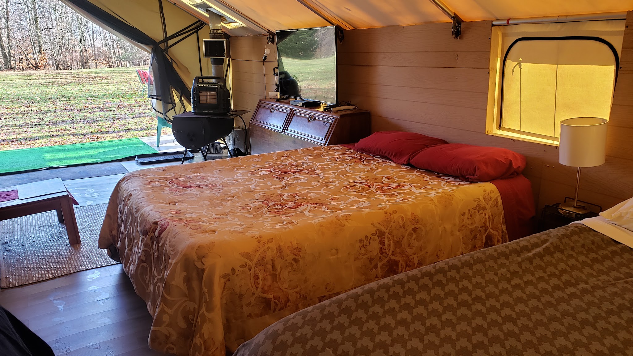 Empire Campgrounds - A Pictures is Worth a Thousand Words - Swan Lake, NY