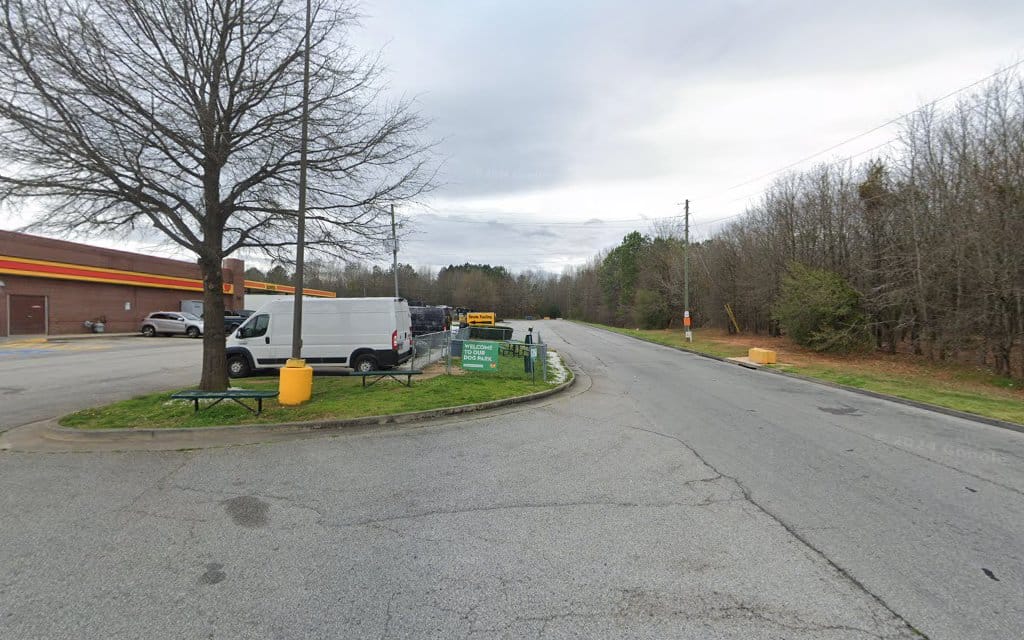 Dog Park at Love's Travel Stops - Thomson, GA