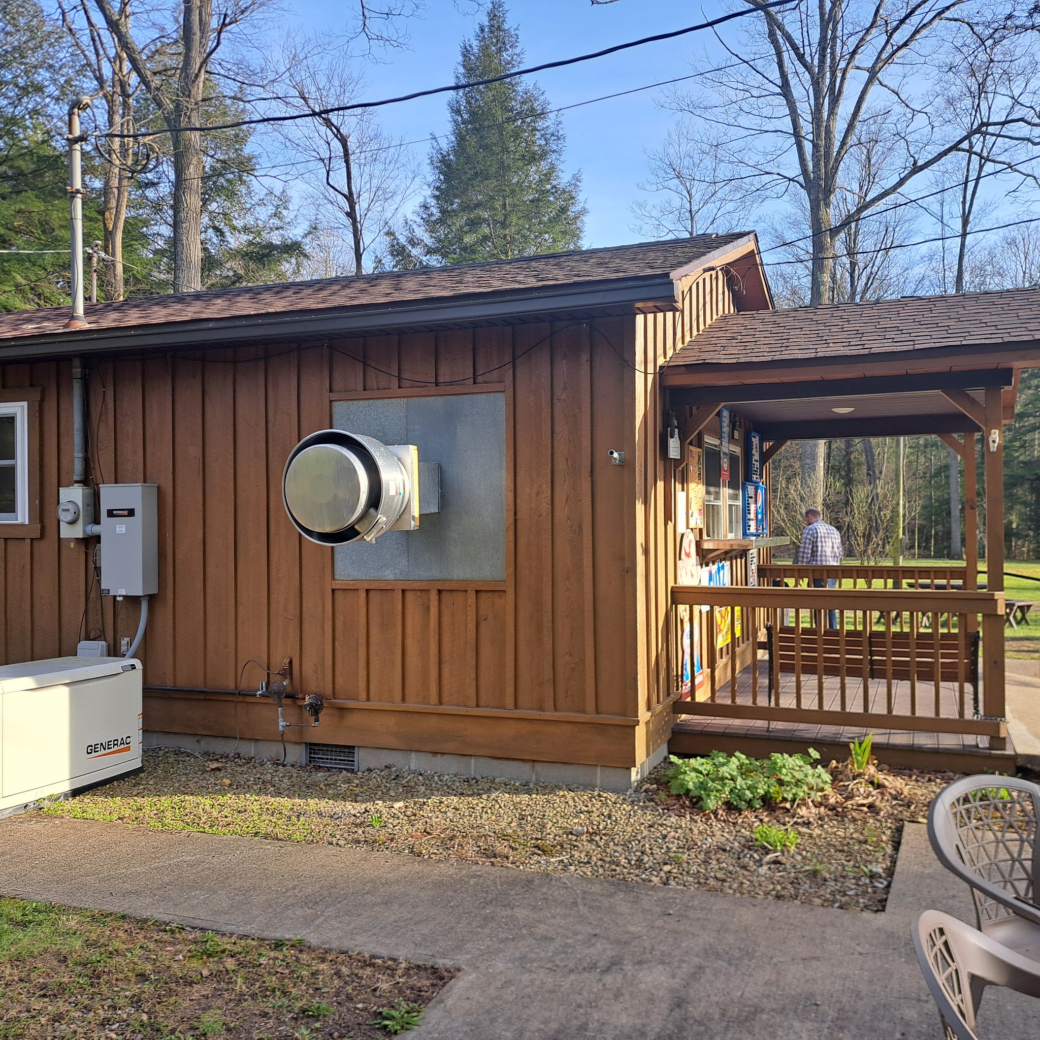 Wood's Dog House - Titusville, PA