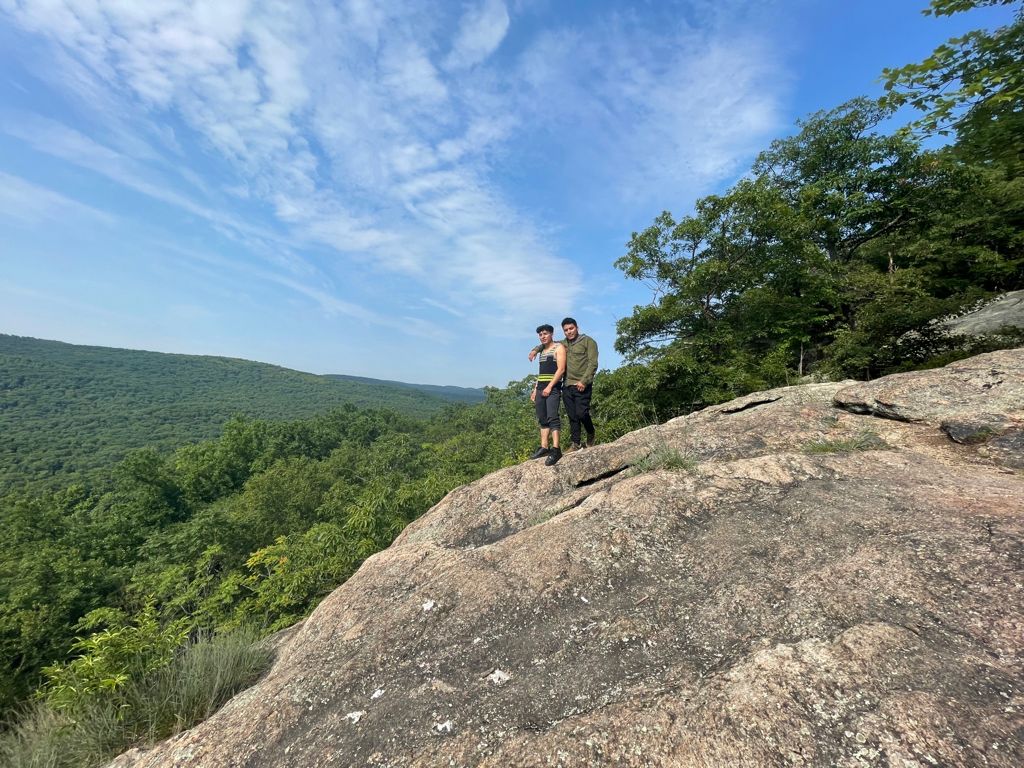 Suffern Bear Mountain Trail Trailhead - Tomkins Cove, NY