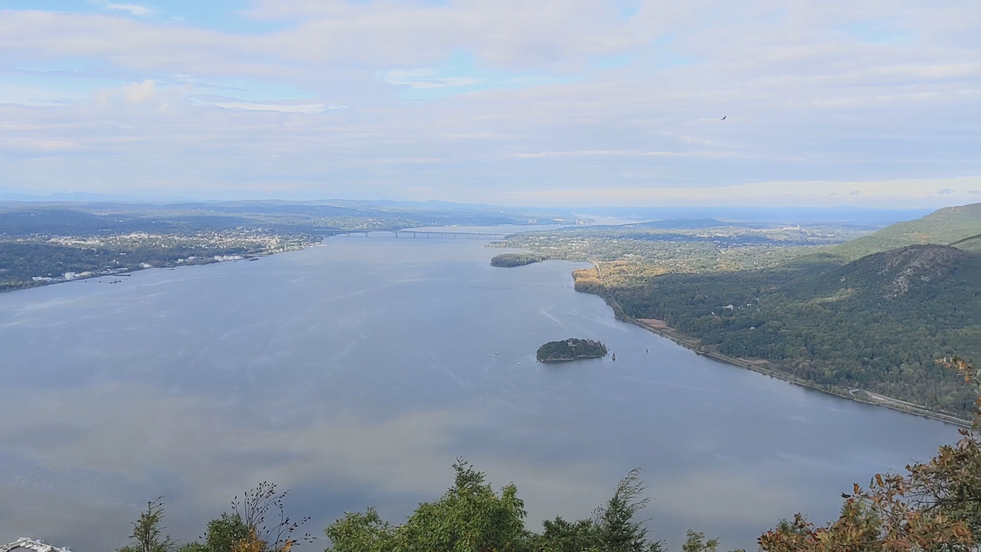 Suffern Bear Mountain Trail Trailhead - Tomkins Cove, NY