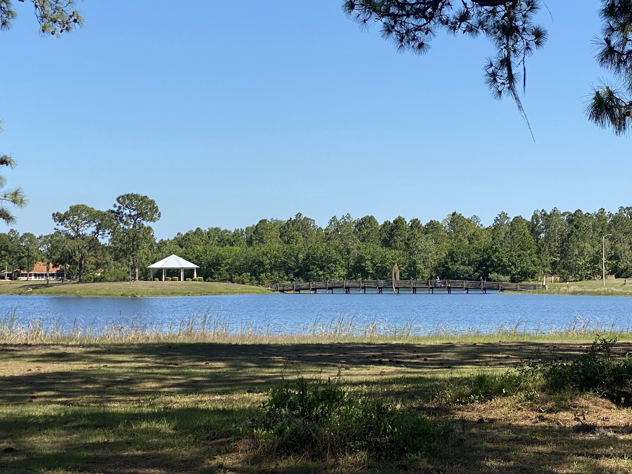 Sun 'N Lake Dog Park Parking - US, FL