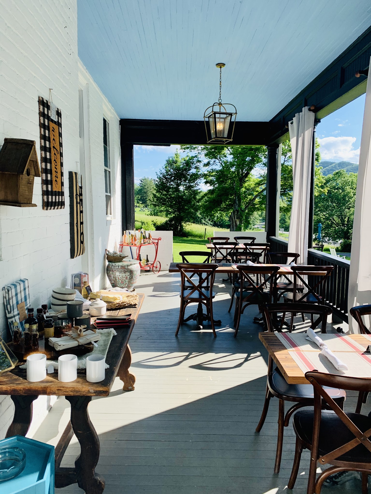 The Inn At Warm Springs - Warm Springs, VA