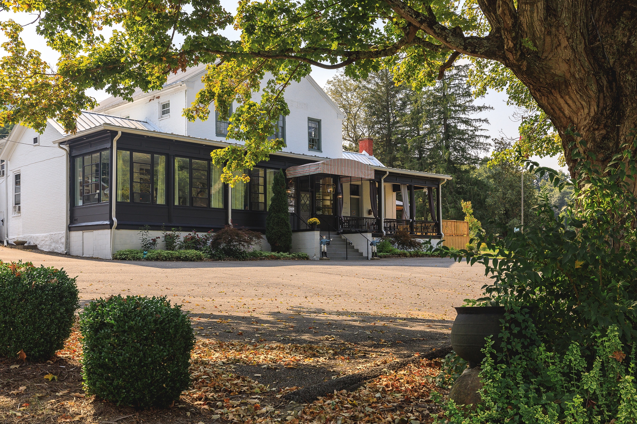 The Inn At Warm Springs - Warm Springs, VA