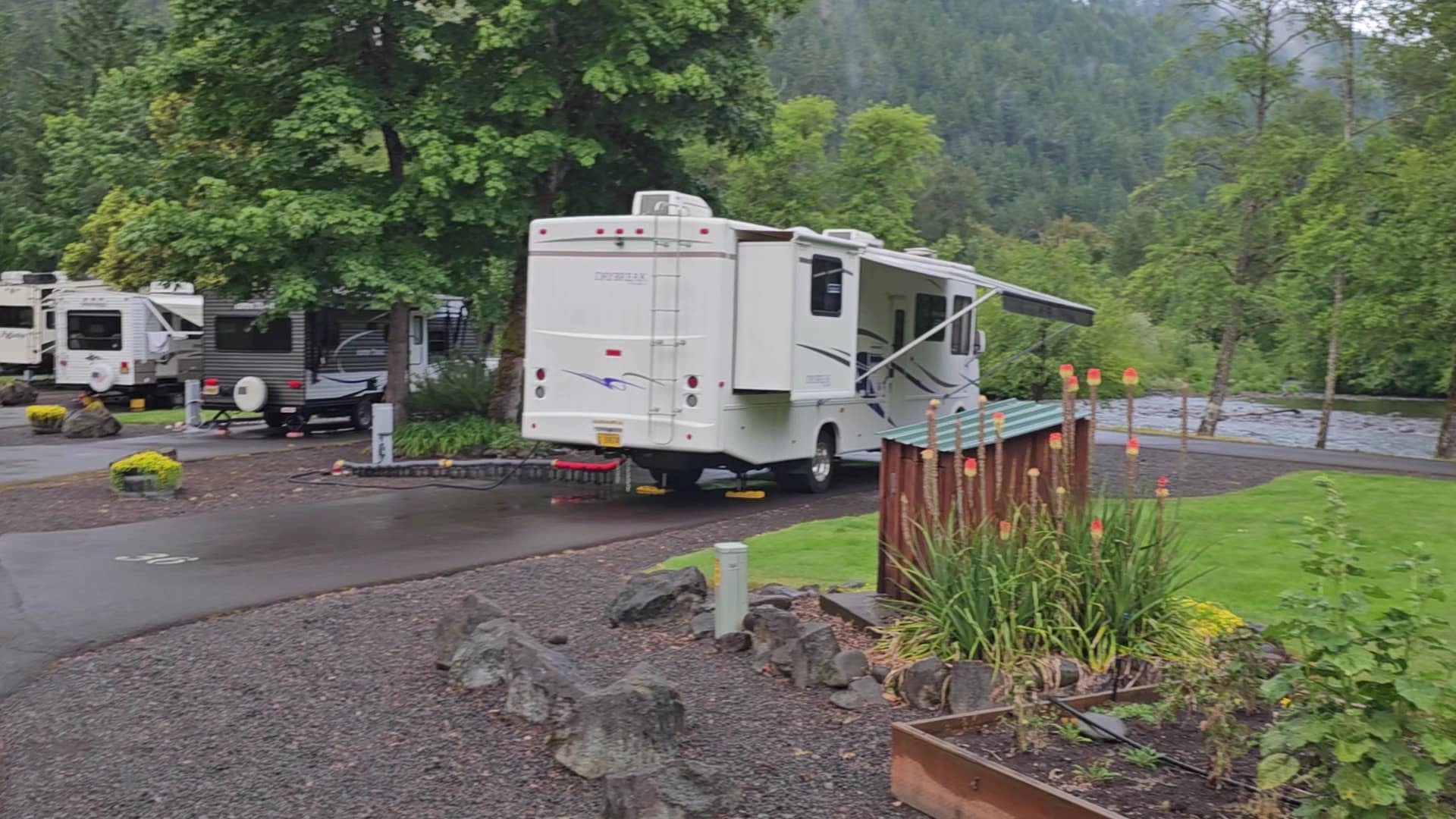 Casey's Riverside RV Park - Westfir, OR
