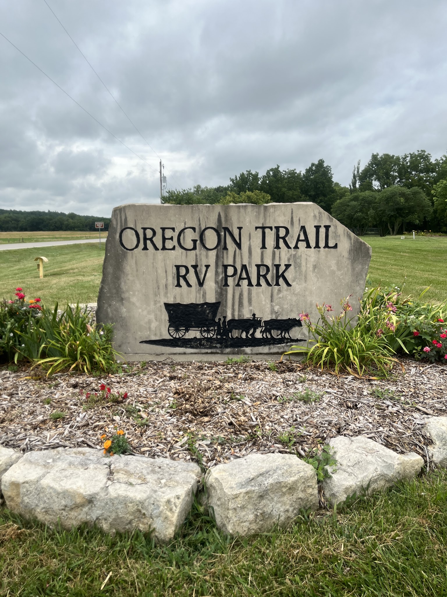 Oregon Trail RV Park - Westmoreland, KS