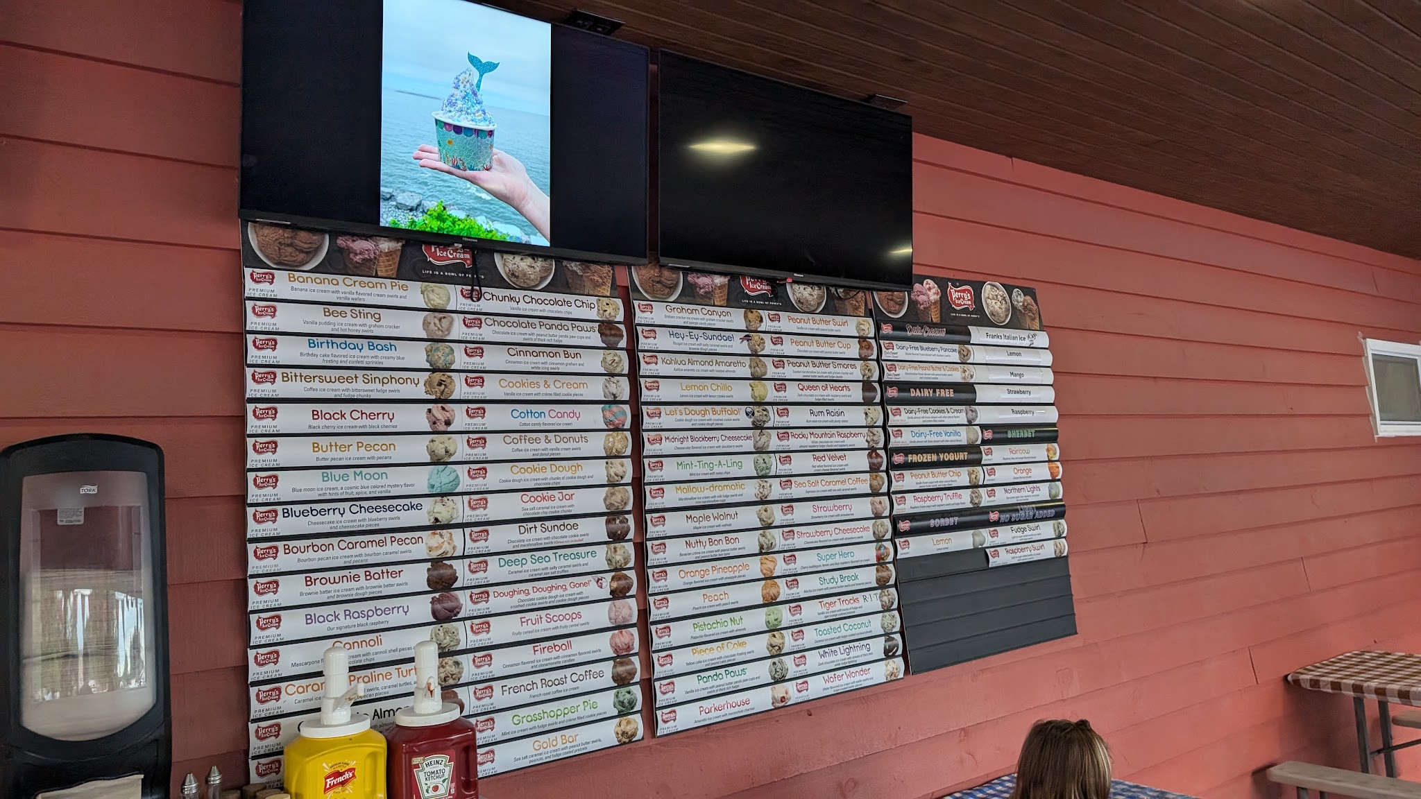 Brownie's Custard Stand / Eats and Treats - Wilson, NY