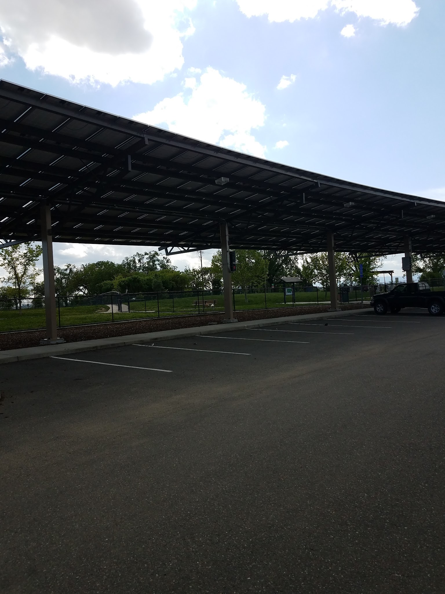 Woodland Off Leash Dog Park - Woodland, CA