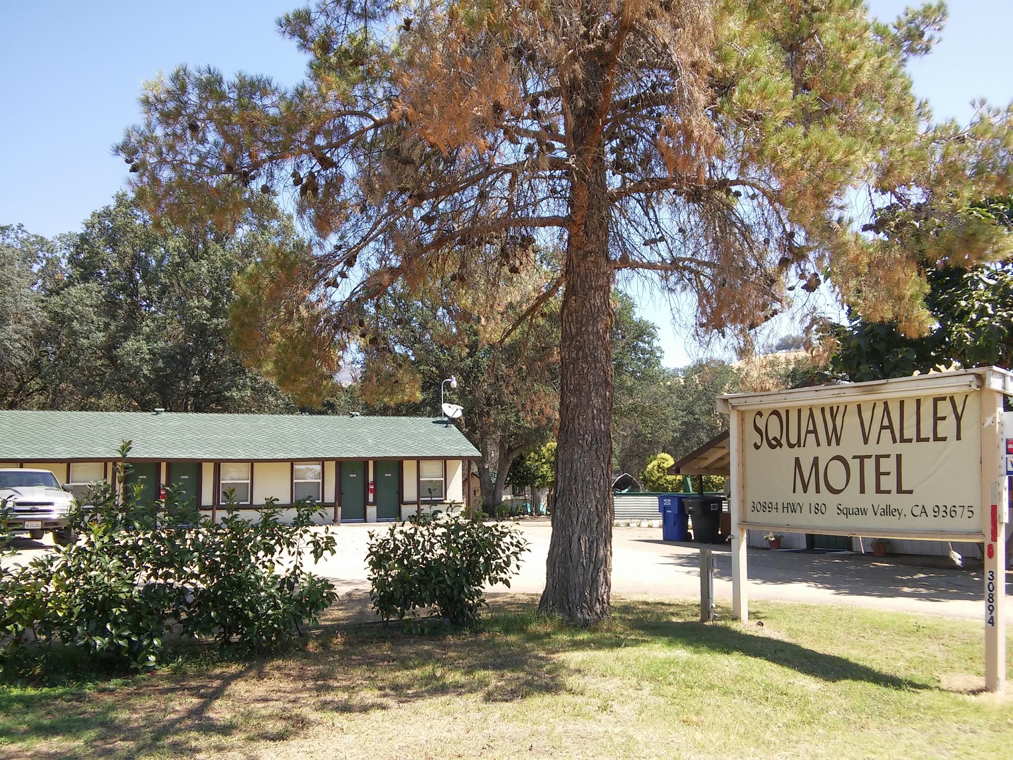 Squaw Valley Motel - Yokuts Valley, CA