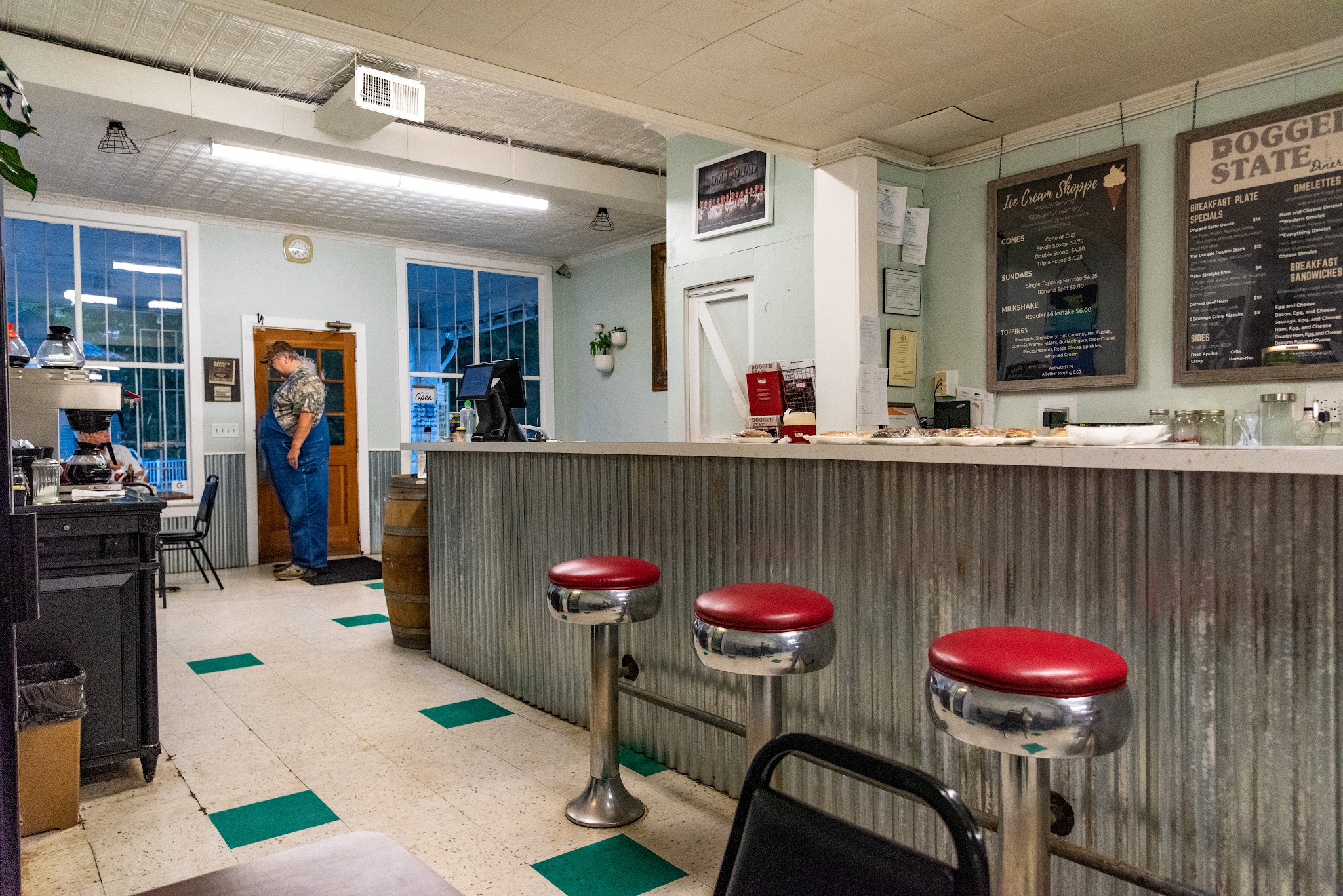 Dogged State Distilling Co. Diner - Amelia Court House, VA