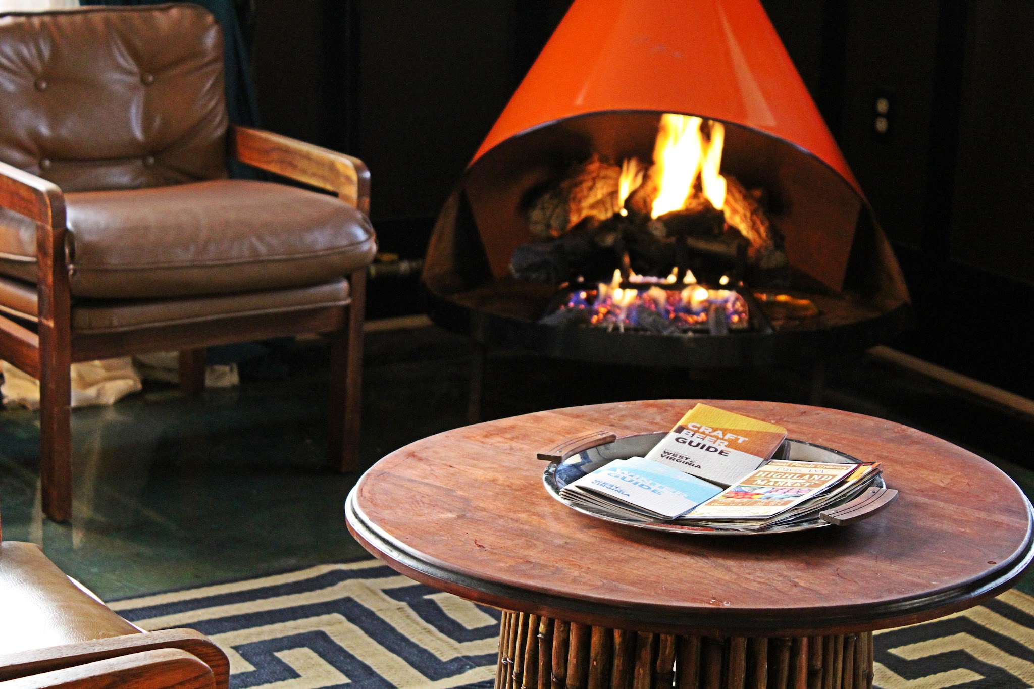 The Billy Motel & Bar / ISH Kitchen - Davis, WV