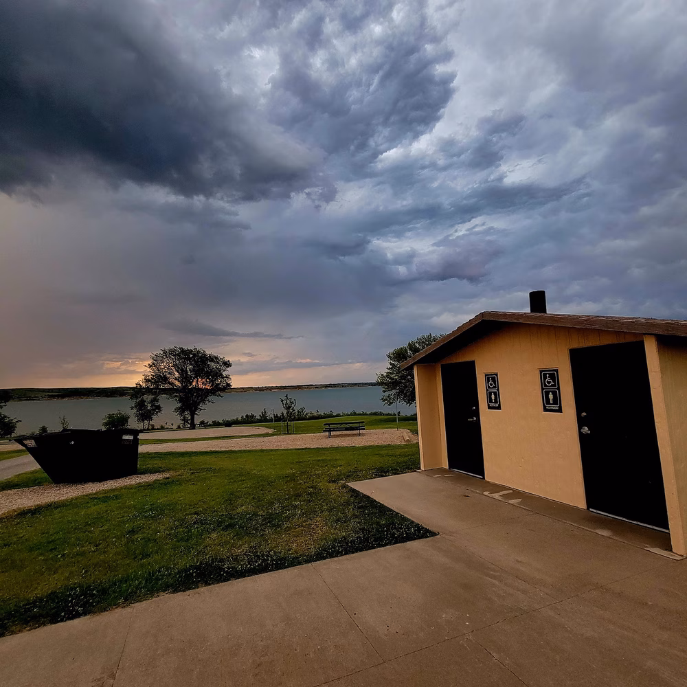 Minooka Park Campground - Dorrance, KS