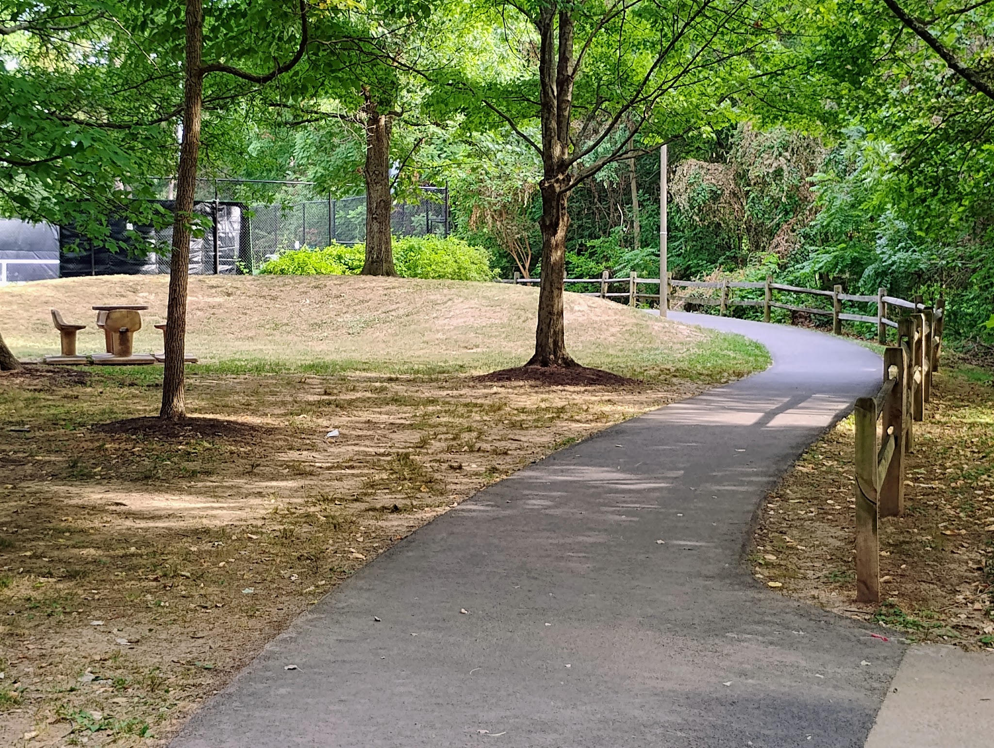 Cavalier Trail Park - Falls Church, VA
