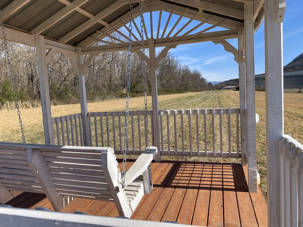 SniffSpot Field of Dreams Fletcher - Fletcher, NC