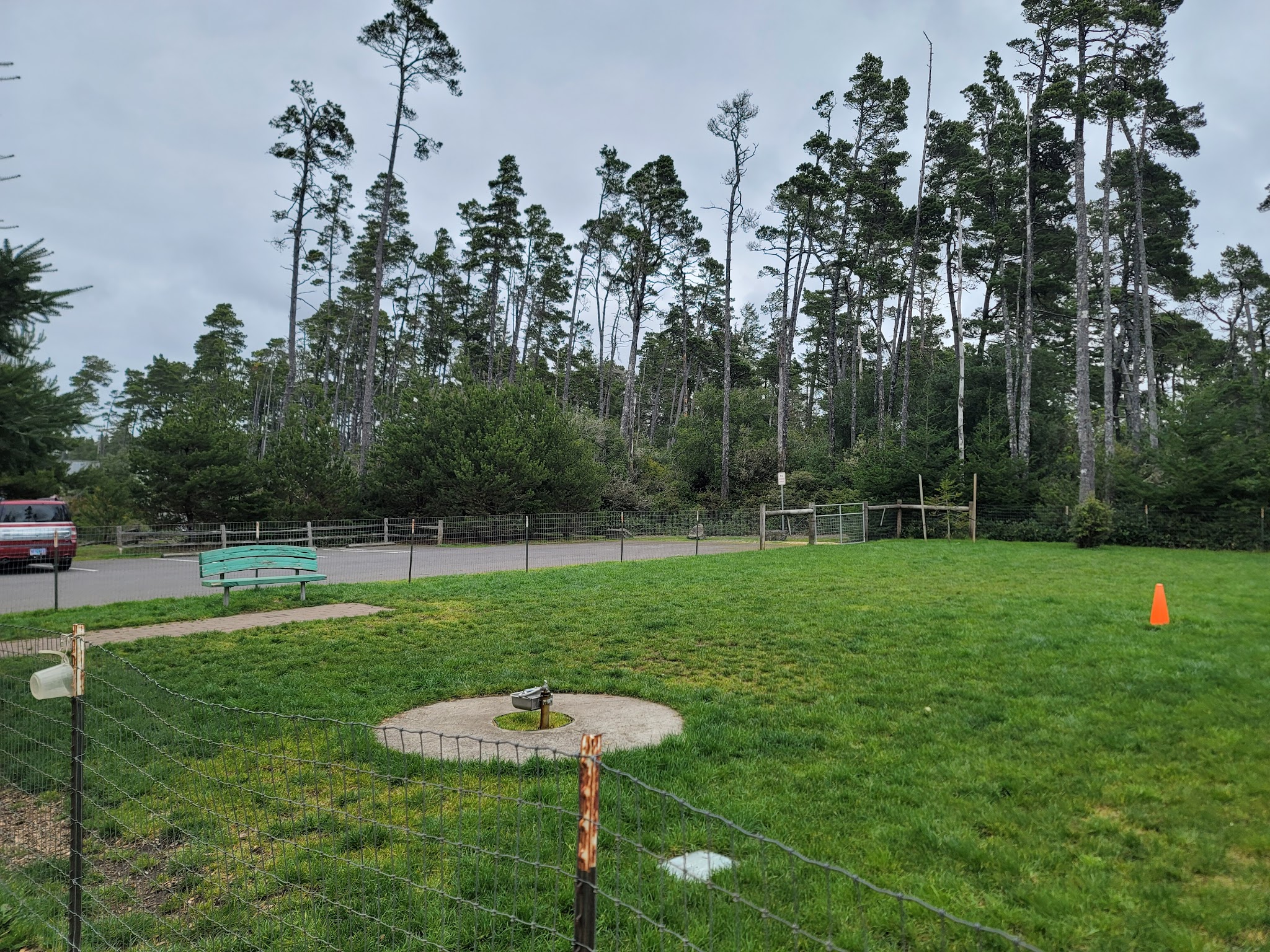 Dog park and parking - Florence, OR