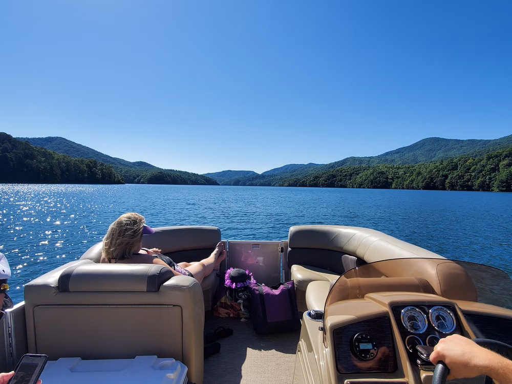 Fontana Village Marina - Fontana Dam, NC