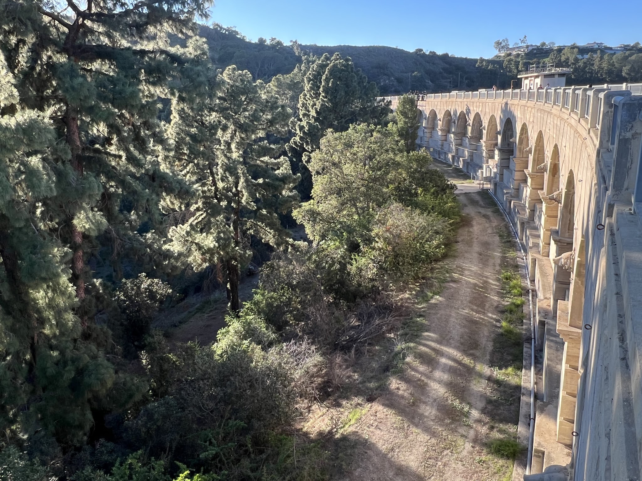Hollywood Reservoir Trailhead - Los Angeles, CA