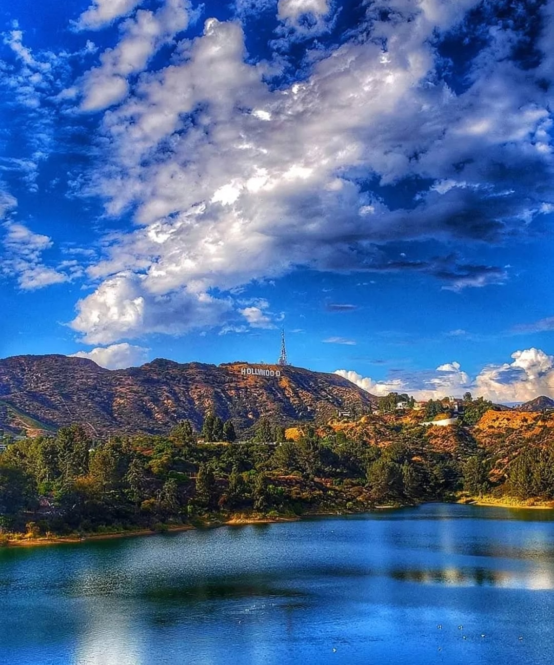 Lake Hollywood Reservoir Walking Trail - Los Angeles, CA