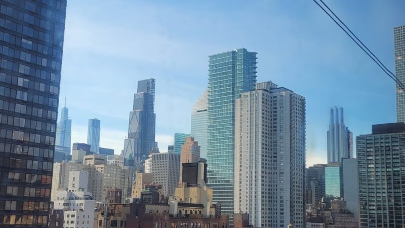 East River Roundabout - New York, NY