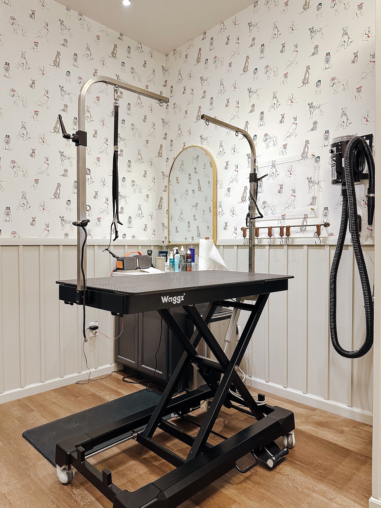 A Bark Above LLC - Orleans, IN