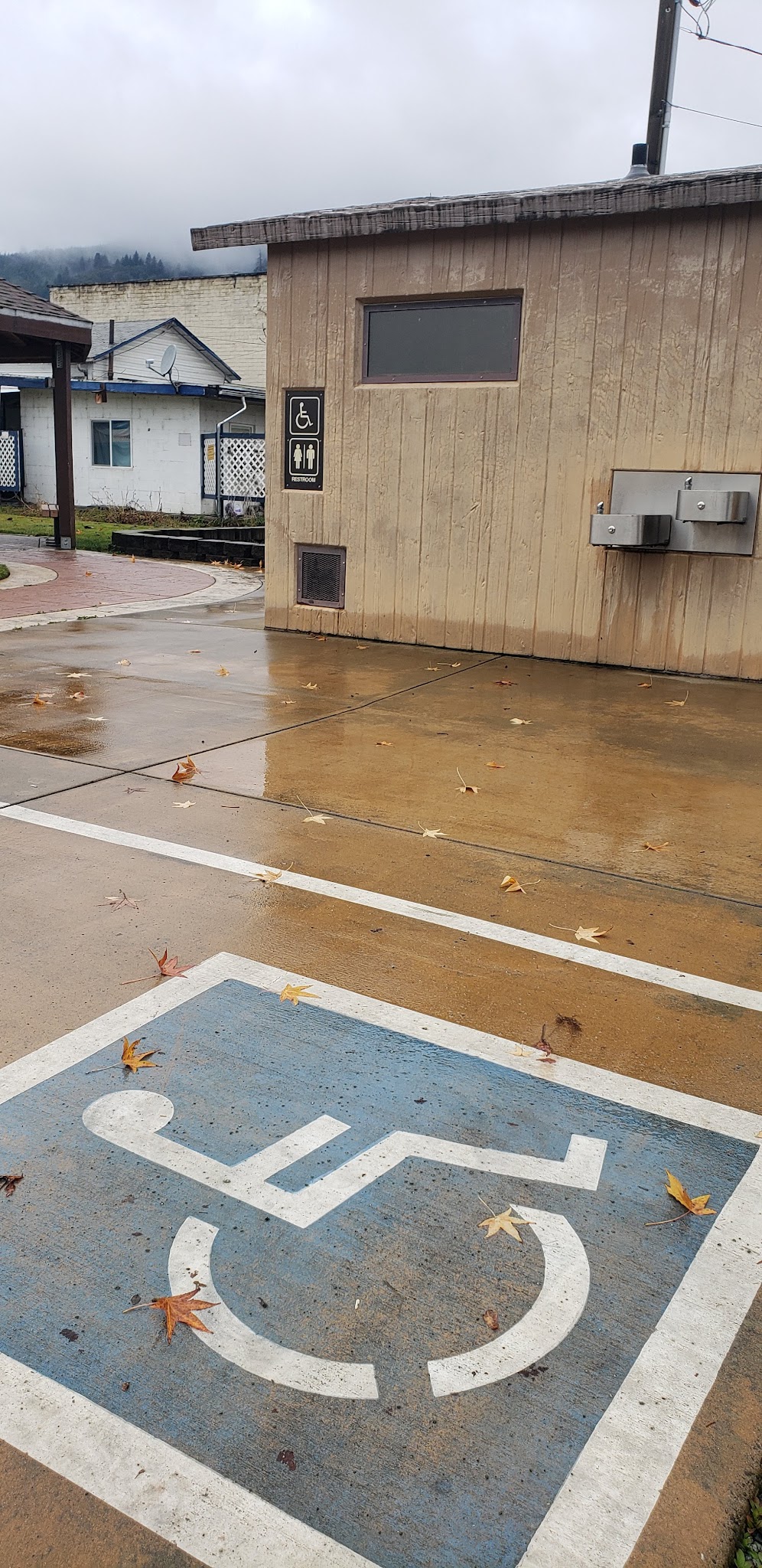 Riddle City Center Park Gazebo - Riddle, OR