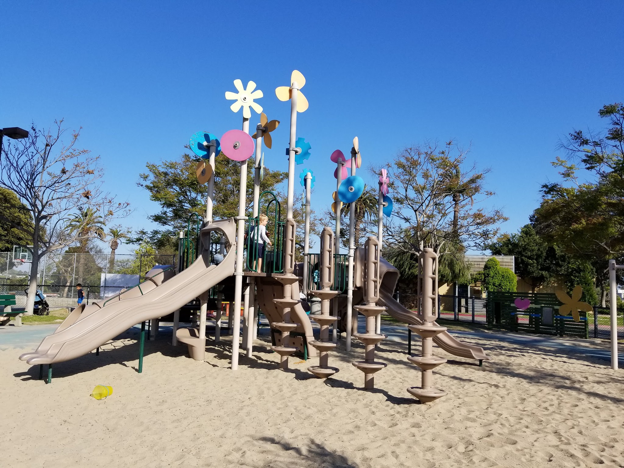 Joslyn Park - Santa Monica, CA