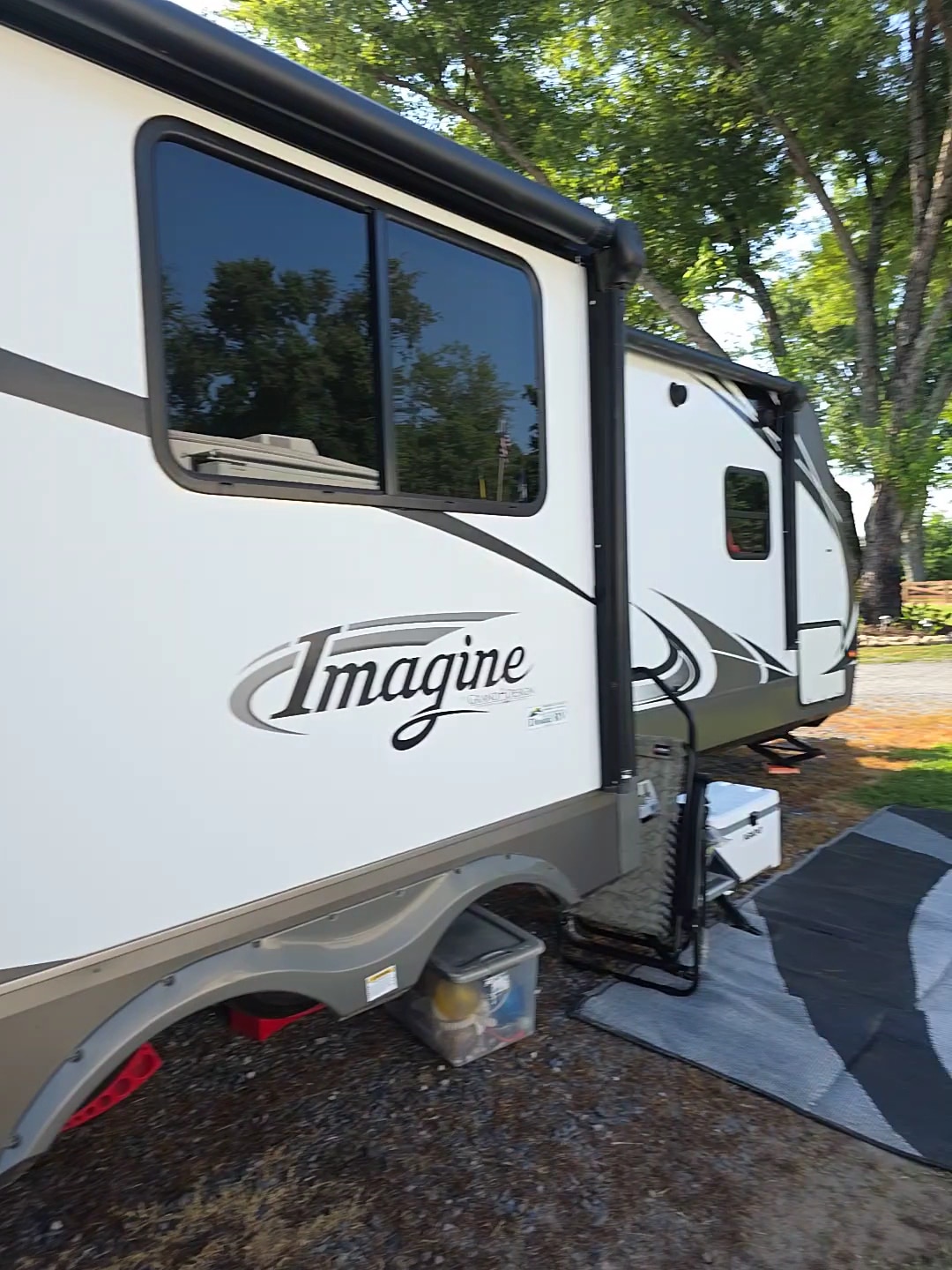 Horseshoe Flats Campground - Scottsville, VA