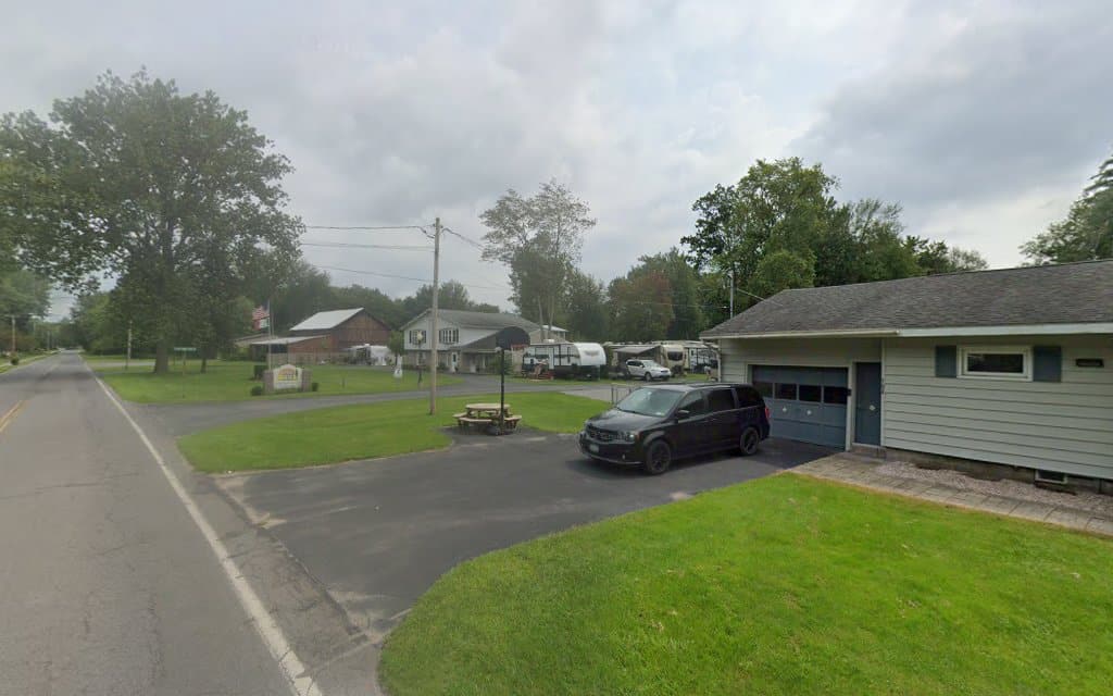 Lone Pine Campgrounds - Sylvan Beach, NY